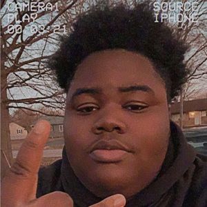 Meet your Posher, Dee